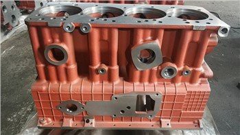 Деталі трактора МТЗ 240-1002001 Блок циліндрів